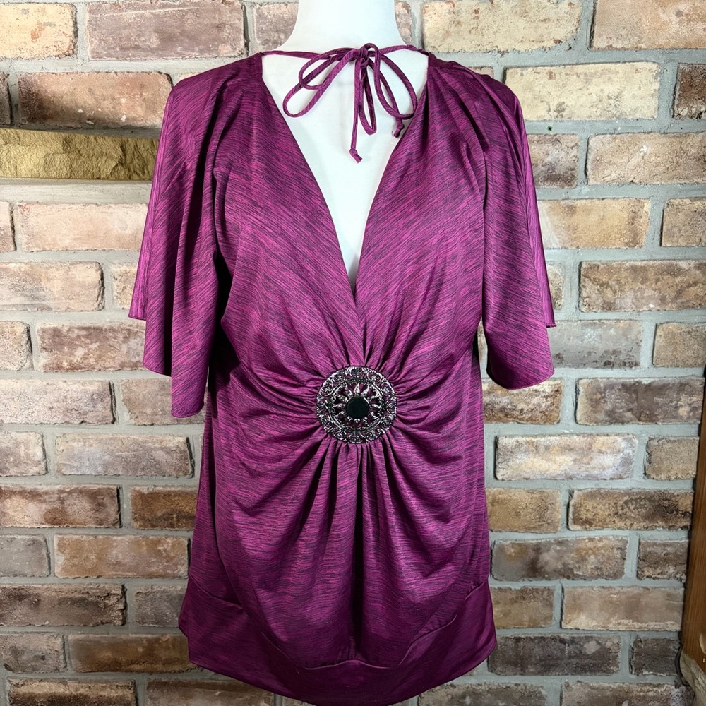 STUDIO Y Women’s Burgundy V-Neck Embellished Top